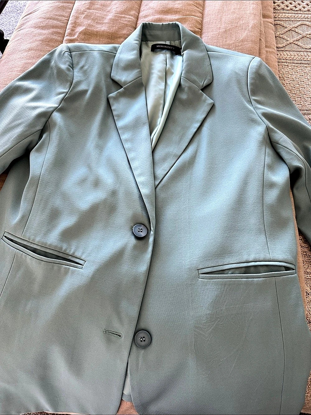 Merokeety Women's Blazer in Green Size Medium Like New